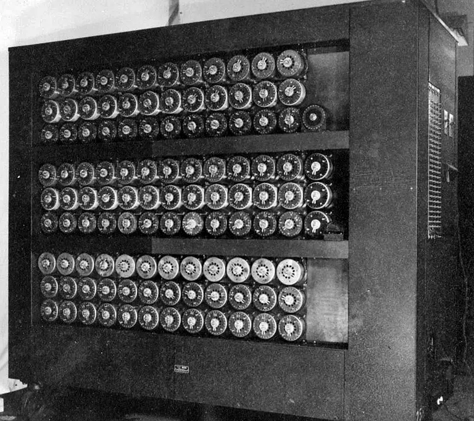 data/scribbio/2022/9/wartime-picture-of-bletchley-park-bombe.jpeg